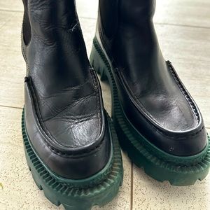 Coach 7.5 shoes with aqua soles
